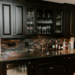 Wetbar with Backsplash Design